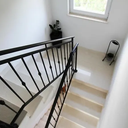 In With Sea View, Balcony, Air Conditioning, Wi-fi * 스베티필립아이자코브